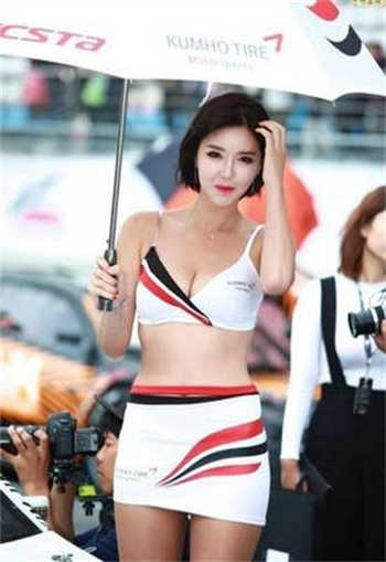小说女主角名字是林晚晚