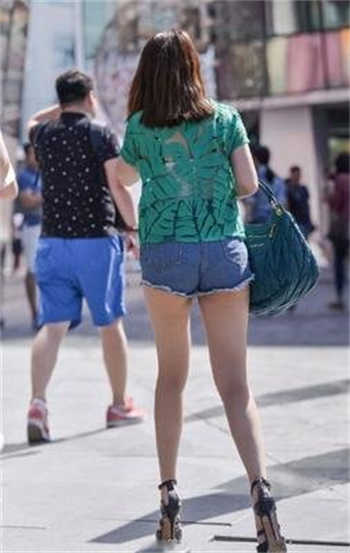 一妻四夫的甜蜜生活