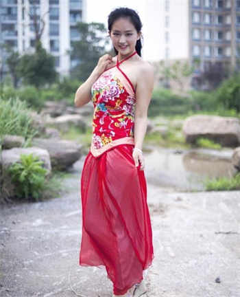 乡村女人乱情小说