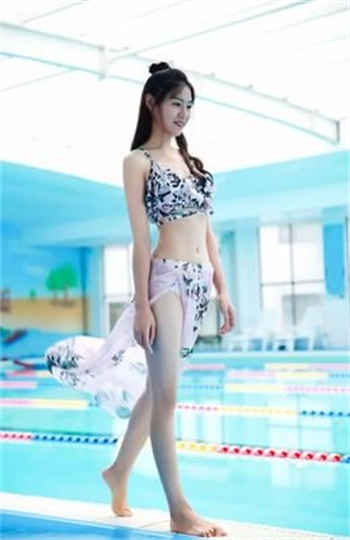 萌白酱金丝黑色旗袍