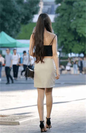 穿越烽火佳人之炮灰女
