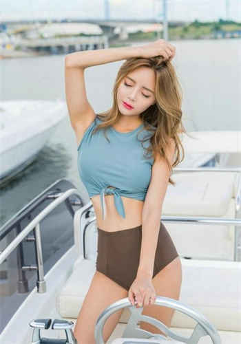 与妻子的闺蜜斯混巴巴鱼