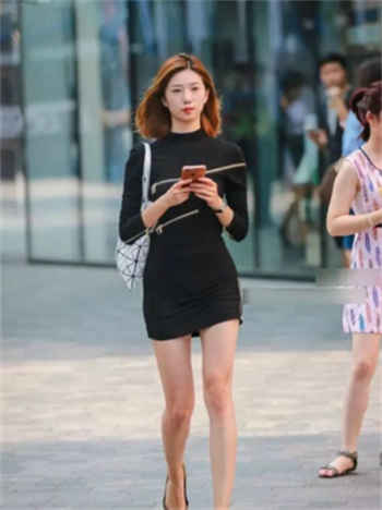 在无限游戏里挨c