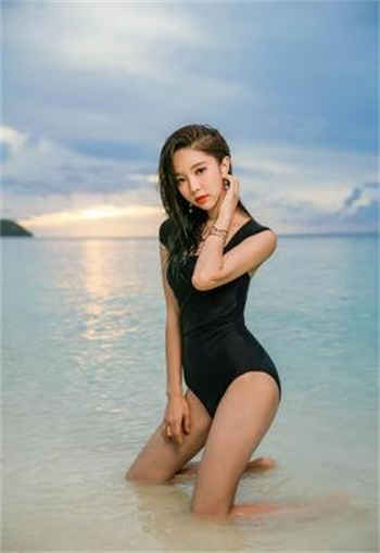 跟男同事打麻将得女人