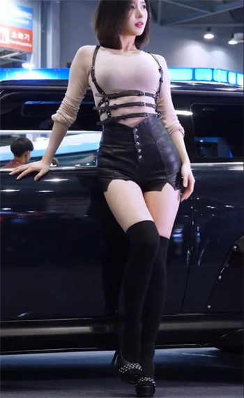 在学校换卫生巾尴尬吗
