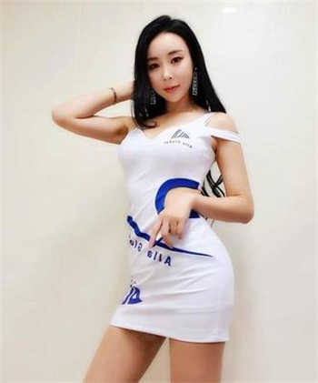 屈服有夫之妇