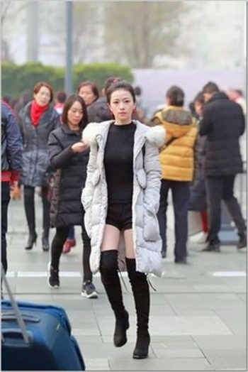 小说女主叫童槿