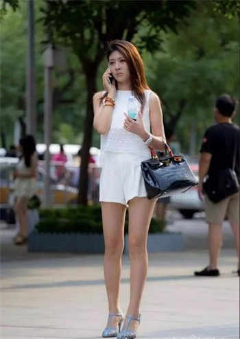家庭大狂欢之儿媳女儿