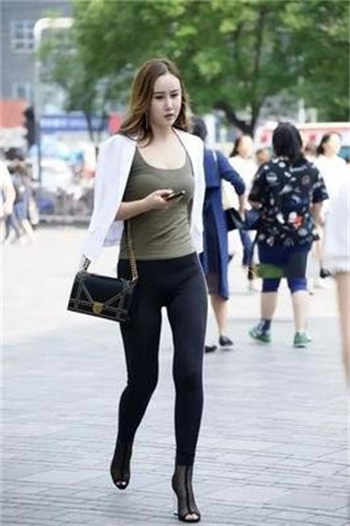 小溪边上n