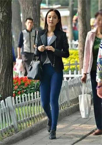 一挺进入b里动态图