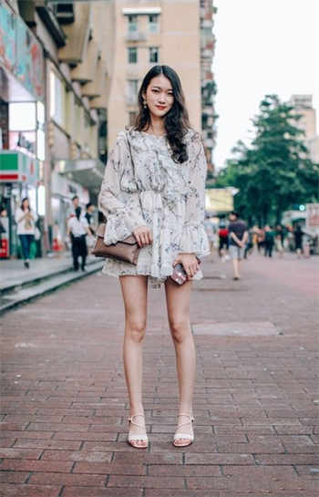只有一条缝的比