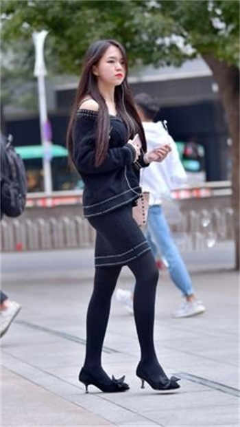 北师姑娘小张的黑历史