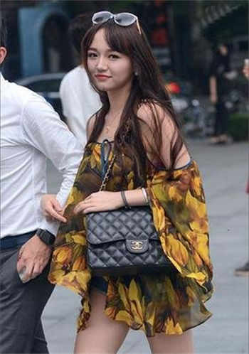 韩国夫妻交货拼车